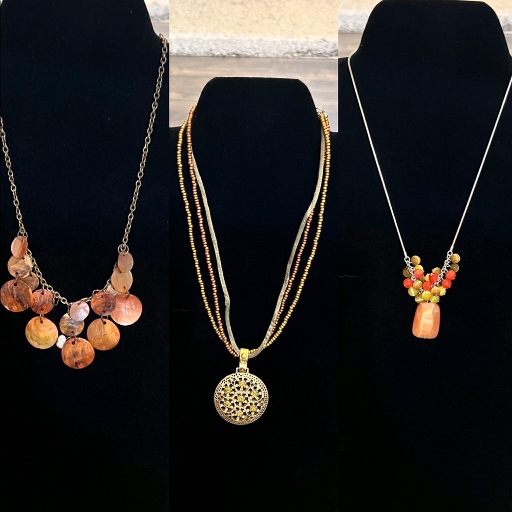 Set‎ of 3 Necklaces